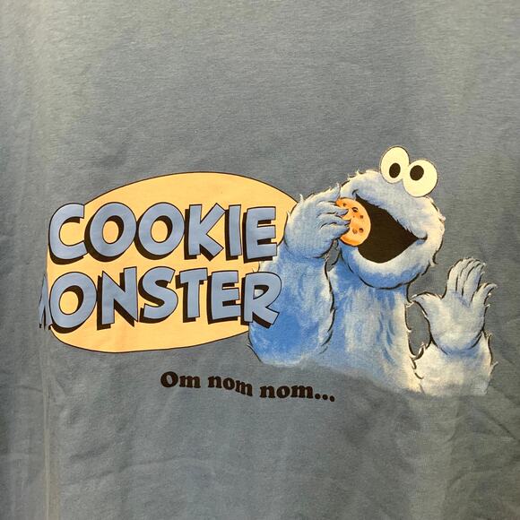 Uniqlo x Sesame Street Cookie Monster Graphic T-shirt in Blue - Picture 4 of 8